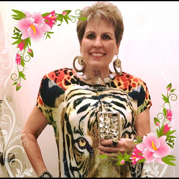 Meet your Posher, Becky - Picture 2 of 6